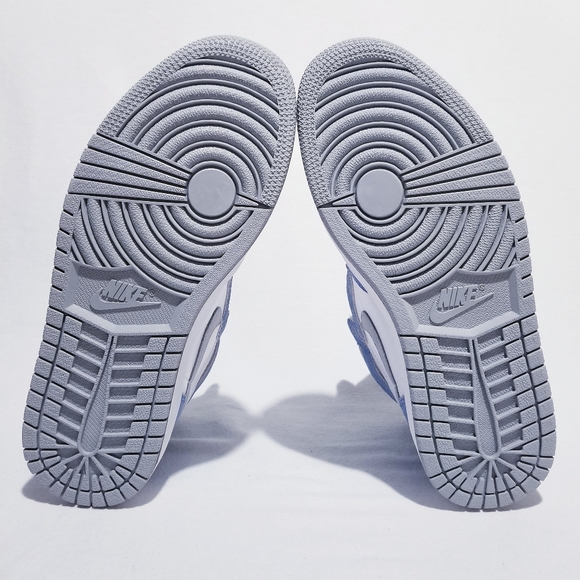 Size 8.5 (10w) - Jordan 1 Retro High OG Hyper Royal - New DS - Picture 2 of 12